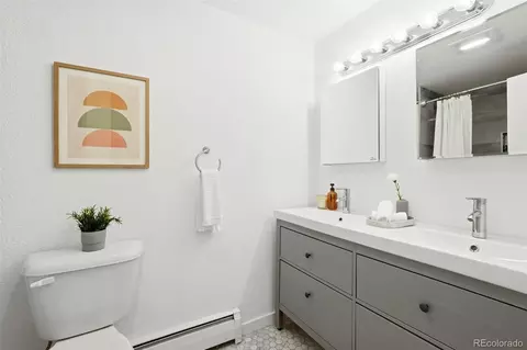 Bath - 5535 E Custer Pl, Denver, CO 80246 photo 4 of 5