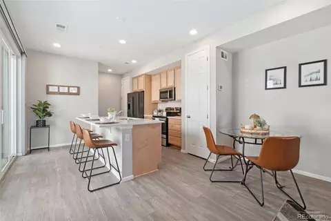 17068 E Center Pl, Aurora, CO 80017 photo 2