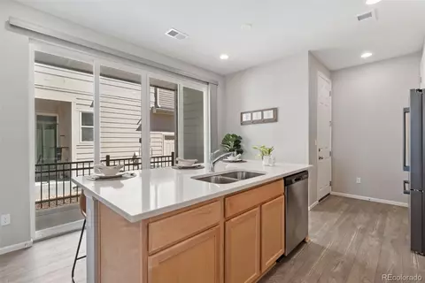 17068 E Center Pl, Aurora, CO 80017 photo 5