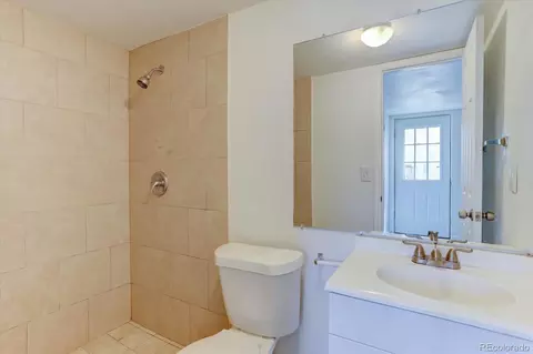 Bath - 20436 E Flora Dr, Aurora, CO 80013 photo 6 of 7