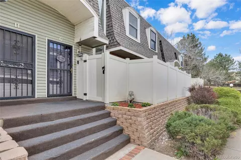 15491 E Wyoming Dr #G, Aurora, CO 80017