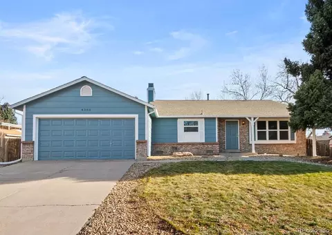 4382 S Bahama Way, Aurora, CO 80015