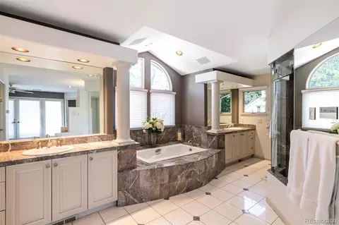 Bath - 2 Elm St, Denver, CO 80220 photo 3 of 4