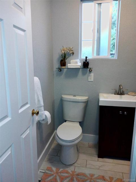 4634 Leaf Ct, Denver, CO 80216 photo 9