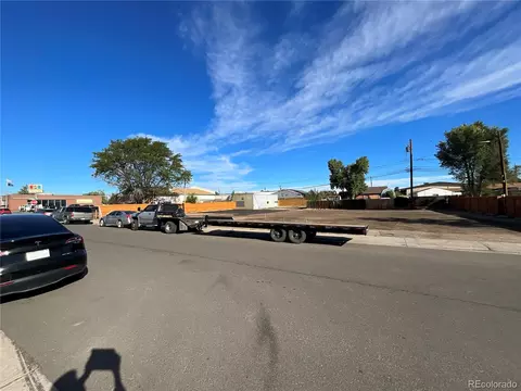 6641 E 73rd Pl, Commerce City, CO 80022