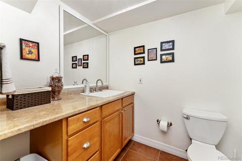 2450 Oneida St, Denver, CO 80207 photo 21