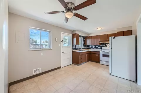 3055 Carson St, Aurora, CO 80011 photo 11