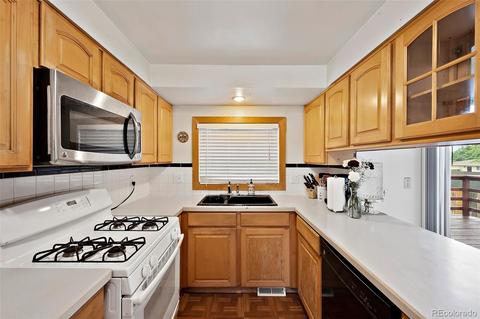 5181 Dillon St, Denver, CO 80239 photo 9