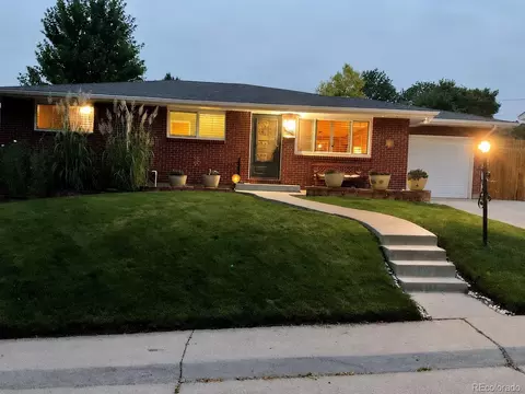 5416 S Lakeview St, Littleton, CO 80120