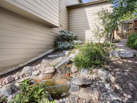 Exterior - 5233 S Espana St, Centennial, CO 80015 photo 5 of 9