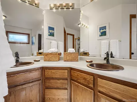 Bath - 5233 S Espana St, Centennial, CO 80015 photo 1 of 3
