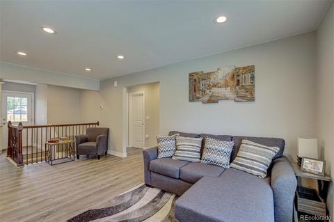 2955 Eudora St, Denver, CO 80207 photo 4