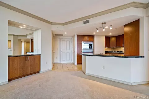 8100 E Union Ave #814, Denver, CO 80237