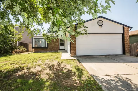 19116 E Oxford Dr, Aurora, CO 80013