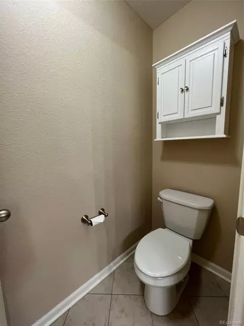 Bath - 6602 S Kellerman Way, Aurora, CO 80016 photo 7 of 8