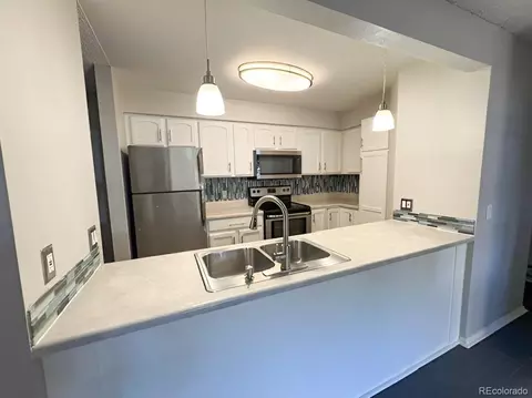 Kitchen - 14652 E 2nd Ave #200D, Aurora, CO 80011 photo 2 of 2