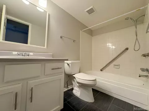 Bath - 14652 E 2nd Ave #200D, Aurora, CO 80011 photo 1 of 2