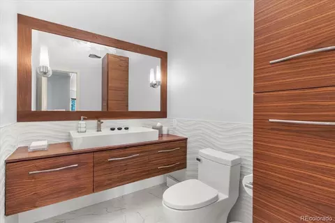 Bath - 5852 Willowbrook Dr, Morrison, CO 80465 photo 1 of 5