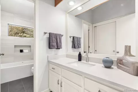 Bath - 5852 Willowbrook Dr, Morrison, CO 80465 photo 4 of 5