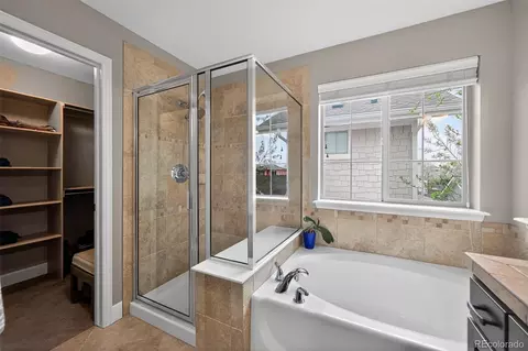 Bath - 9077 E 35th Ave, Denver, CO 80238 photo 2 of 5