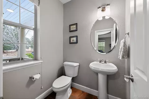 Bath - 9077 E 35th Ave, Denver, CO 80238 photo 5 of 5