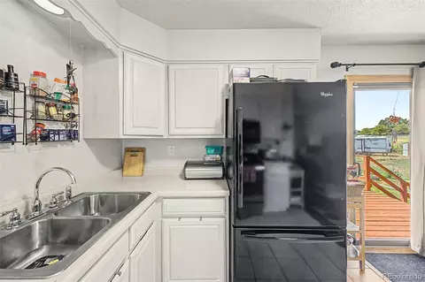 Kitchen - 1324 29th St, Greeley, CO 80631 photo 3 of 4