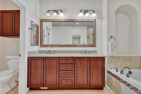 Bath - 8873 E 29th Pl, Denver, CO 80238 photo 3 of 5