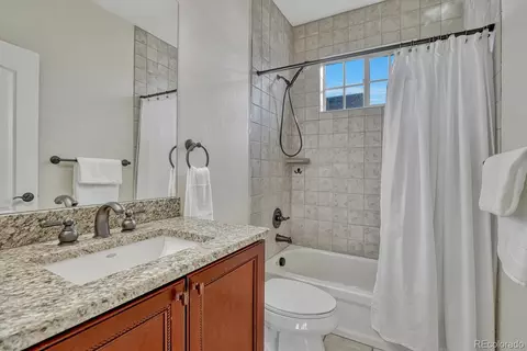 Bath - 8873 E 29th Pl, Denver, CO 80238 photo 4 of 5