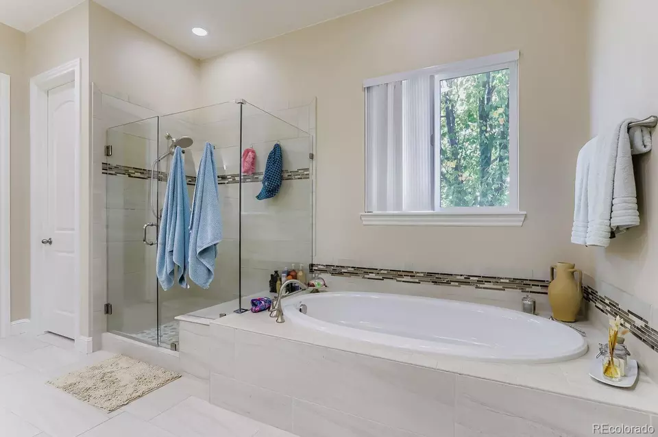 Bath - 8275 Moss Cir, Arvada, CO 80007 photo 3 of 6