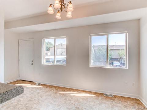 2613 Devonshire Ct, Thornton, CO 80229 photo 8
