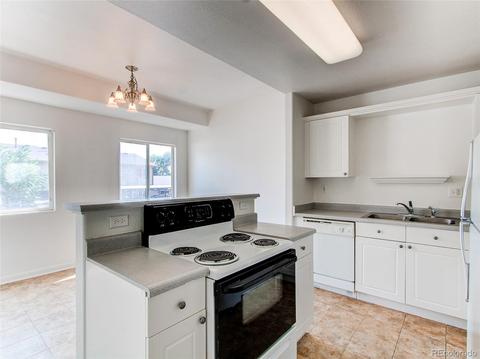 2613 Devonshire Ct, Thornton, CO 80229 photo 5