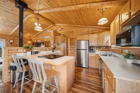 Kitchen - 4269 Cedar Mountain Rd, Divide, CO 80814 photo 1 of 2