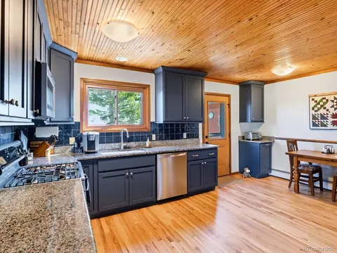 Kitchen - 345 Deer Trail Cir, Boulder, CO 80302 photo 1 of 6