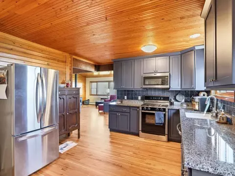 Kitchen - 345 Deer Trail Cir, Boulder, CO 80302 photo 2 of 6