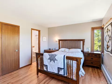 Bedroom - 345 Deer Trail Cir, Boulder, CO 80302 photo 2 of 4