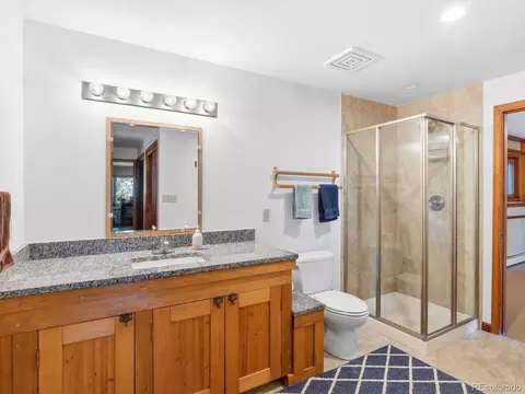 Bath - 345 Deer Trail Cir, Boulder, CO 80302 photo 4 of 4