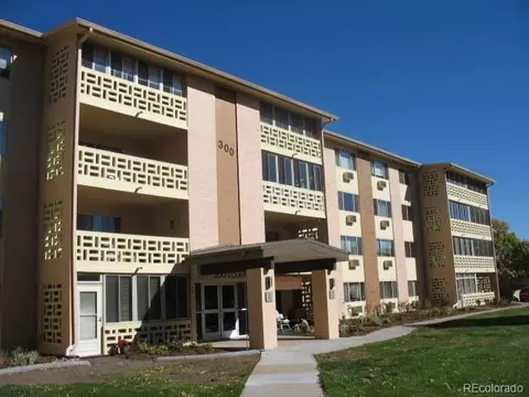 300 S Clinton St #6A, Denver, CO 80247