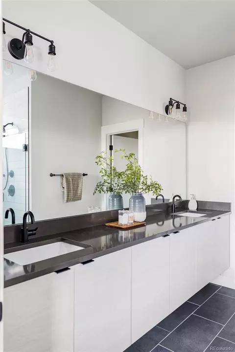 Bath - 3530 W 62nd Pl, Denver, CO 80221 photo 3 of 6