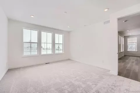 24412 Evans Dr, Aurora, CO 80018 photo 7