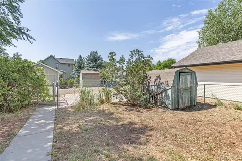Exterior - 203 E Colorado Ave, Berthoud, CO 80513 photo 10 of 11