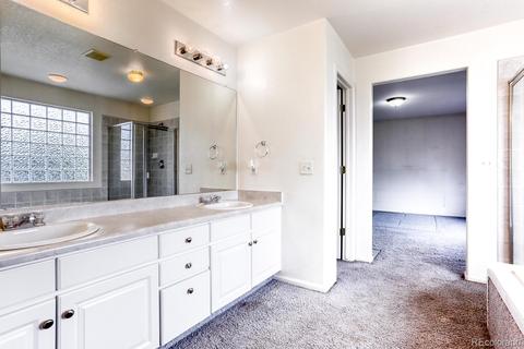 19281 E 39th Pl, Denver, CO 80249 photo 9