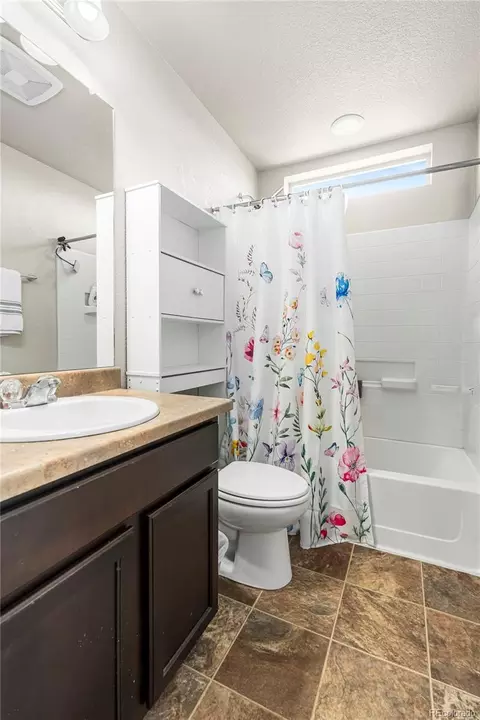 18651 E 53rd Ave, Denver, CO 80249 photo 26
