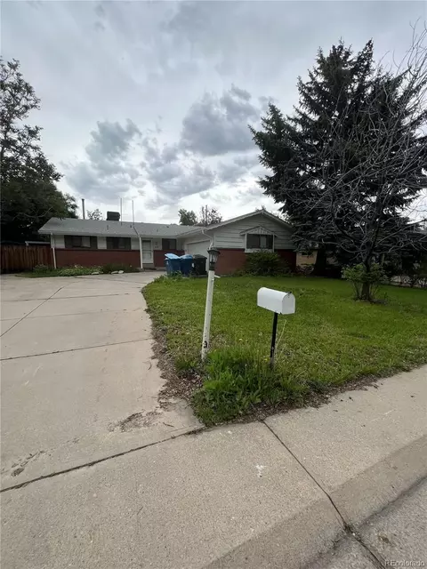 8536 Eaton St, Arvada, CO 80003