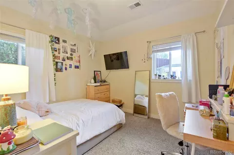 Bedroom - 2940 Ivanhoe St, Denver, CO 80207 photo 5 of 6