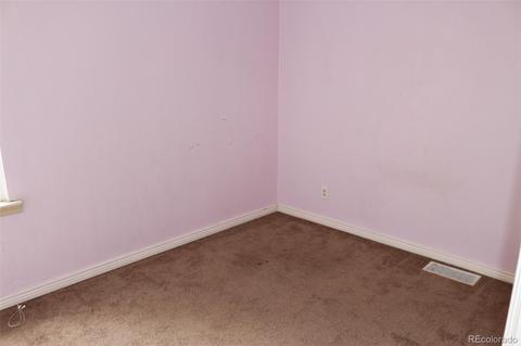 1172 Newark St, Aurora, CO 80010 photo 23