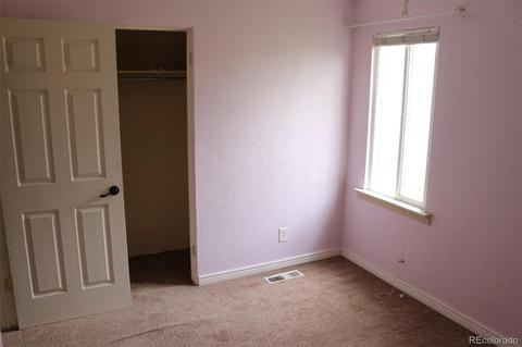 1172 Newark St, Aurora, CO 80010 photo 5