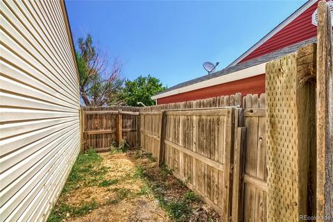 945 Madison Way, Bennett, CO 80102 photo 30