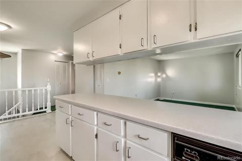 945 Madison Way, Bennett, CO 80102 photo 10