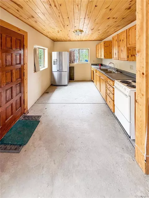 Kitchen - 33 Big Bear Rd, Mosca, CO 81146 photo 1 of 1