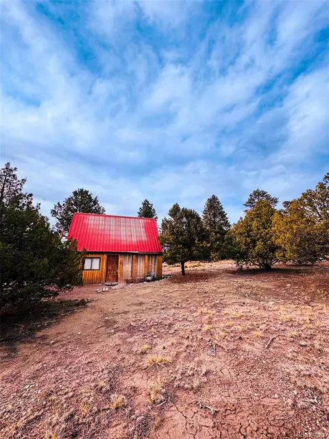 33 Big Bear Rd, Mosca, CO 81146